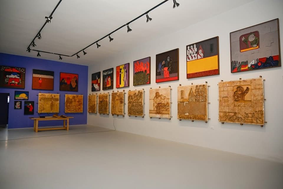 Opere di José Ortega esposte nel borgo di Bosco