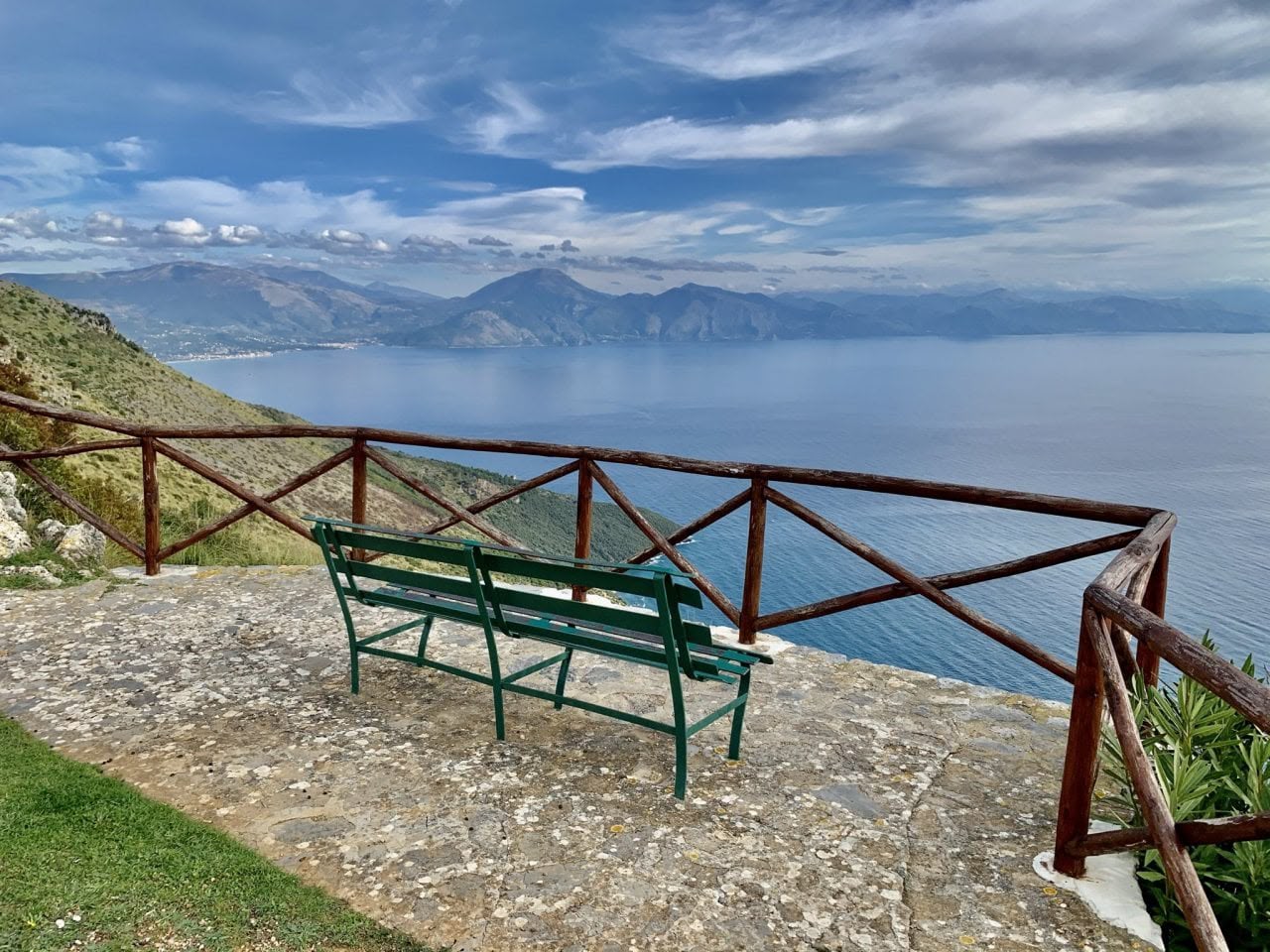 Panchina panoramica sul Golfo di Policastro al Pianoro di Ciolandrea